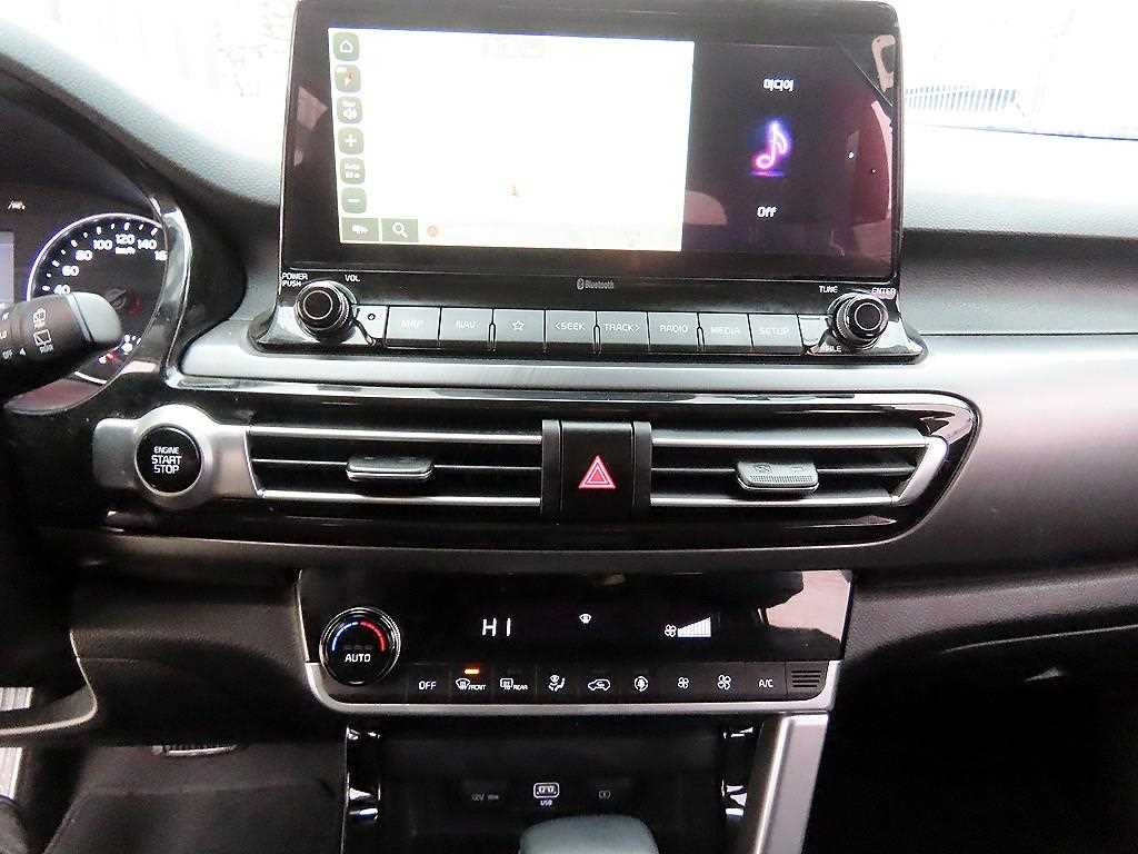 기아 셀토스 1.6 디젤 2WD 프레스티지 - 이미지 18