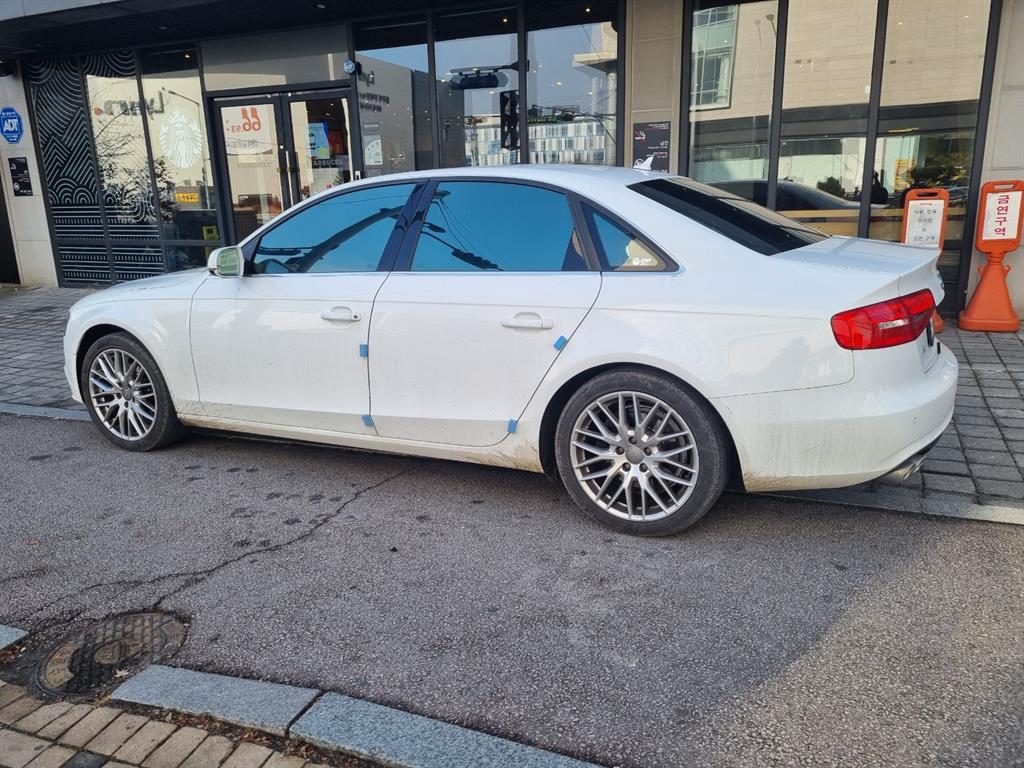 아우디 A4(4세대) 30 TDI