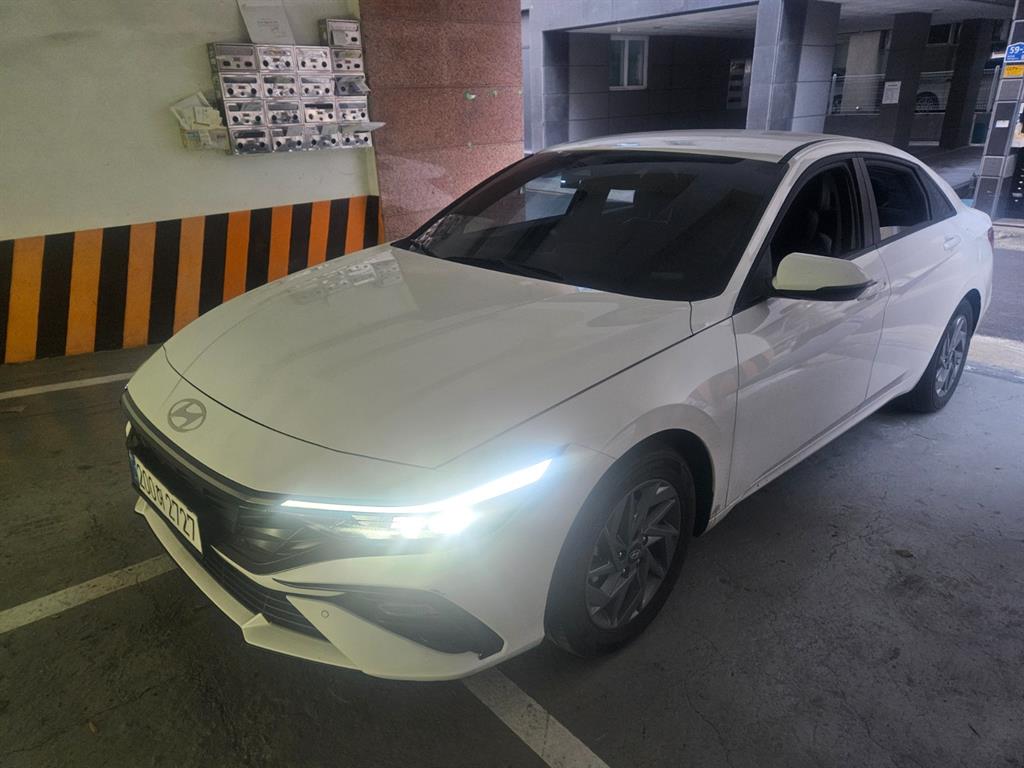 현대 더 뉴아반떼 하이브리드(CN7) 1.6 HEV 모던 - 이미지 7