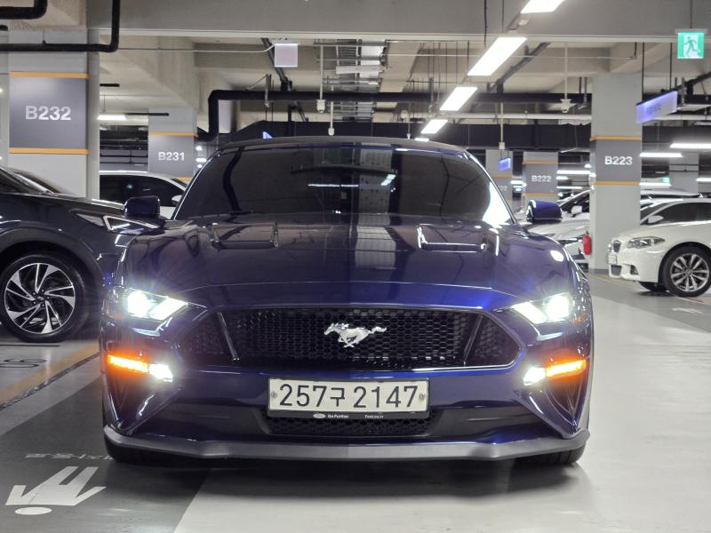 포드 머스탱(6세대) 컨버터블 5.0 GT 프리미엄 - 이미지 2