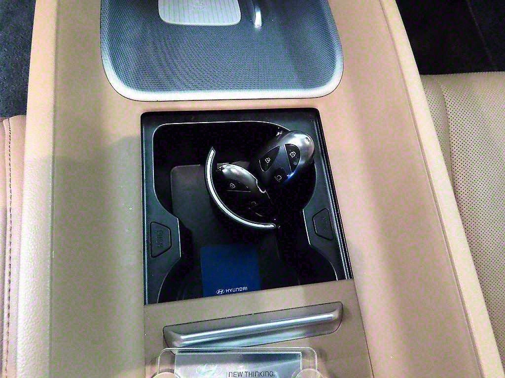 현대 디 올뉴그랜저 하이브리드 1.6 하이브리드 프리미엄 - 이미지 16