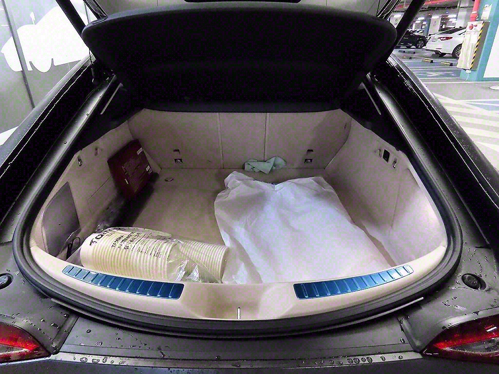 벤츠 AMG GT 63 S 4매틱+ - 이미지 7