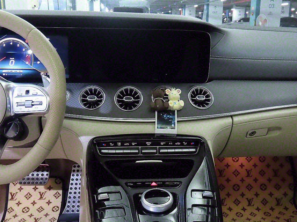 벤츠 AMG GT 63 S 4매틱+ - 이미지 17