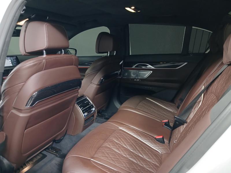BMW 7시리즈(6세대) 740i sDrive M 스포츠팩 - 이미지 15