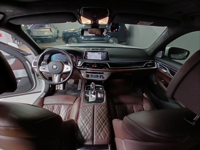BMW 7시리즈(6세대) 740i sDrive M 스포츠팩 - 이미지 13