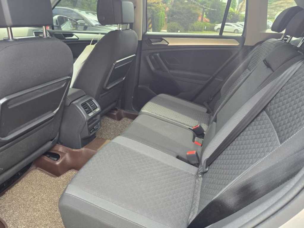 폭스바겐 티구안(2세대) 2.0 TDI - 이미지 17