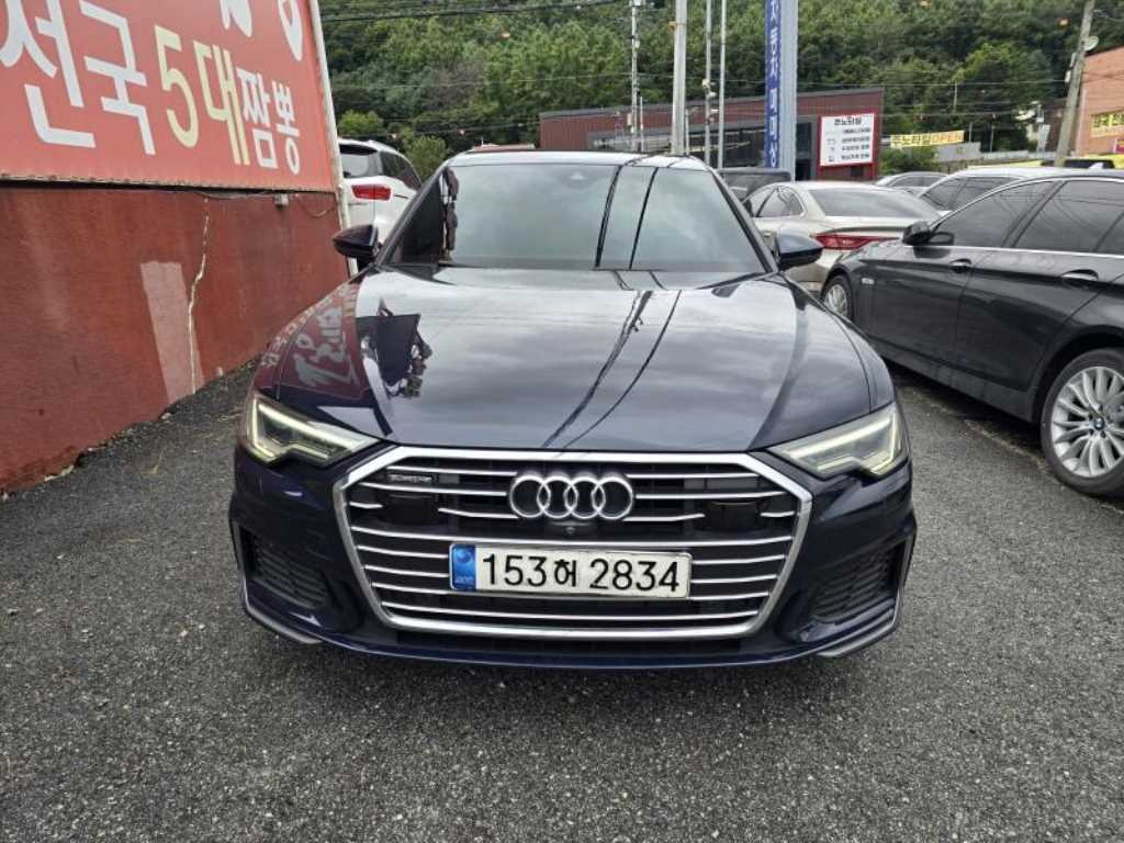 아우디 A6(5세대) 45 TFSI 콰트로 프리미엄 - 이미지 11