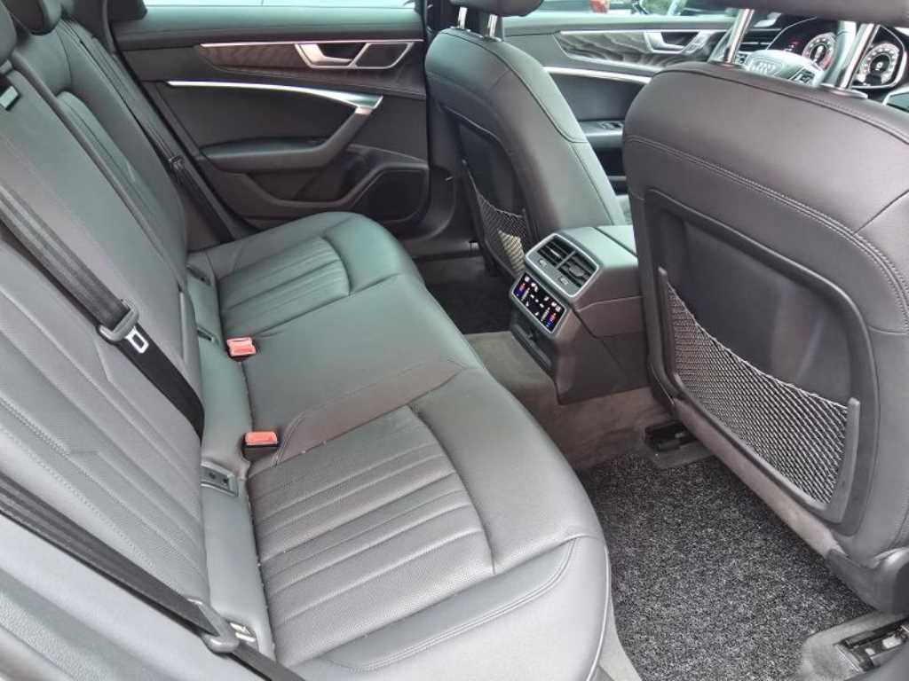 아우디 A6(5세대) 45 TFSI 콰트로 프리미엄 - 이미지 15