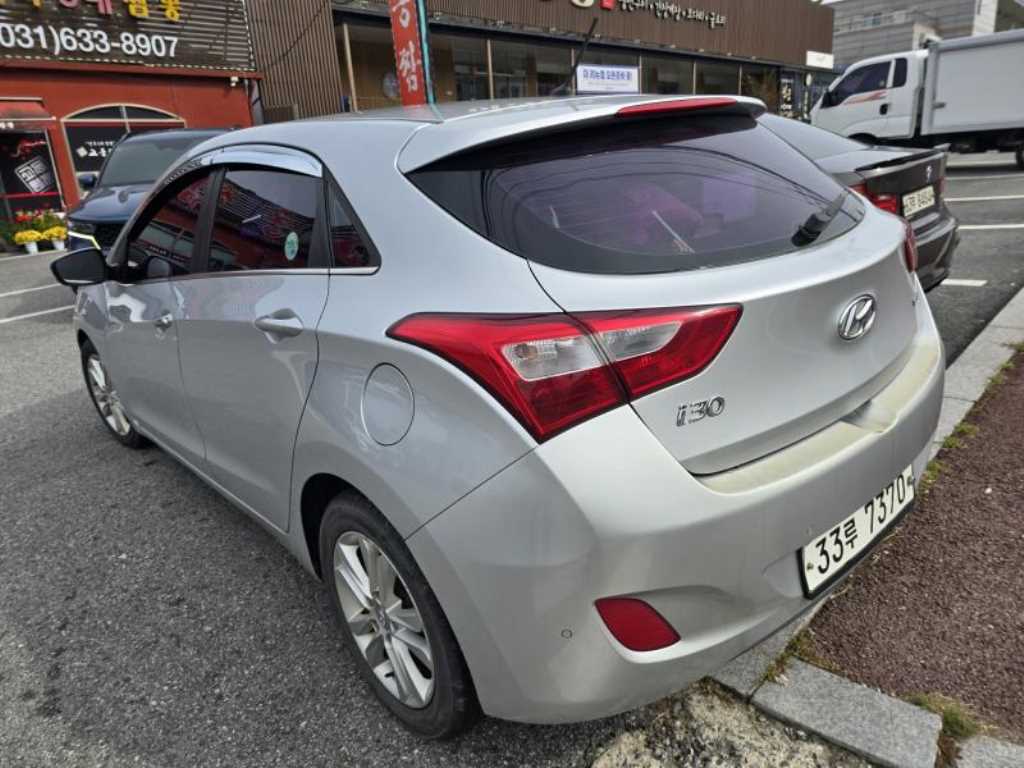 현대 신형 i30 1.6 VGT 유니크 - 이미지 5