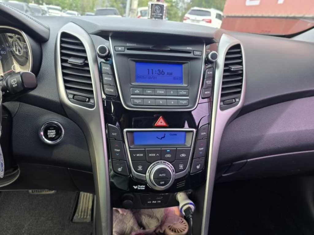 현대 신형 i30 1.6 VGT 유니크