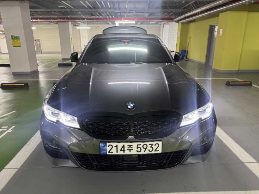 BMW 3시리즈(7세대) 330i M 스포츠팩