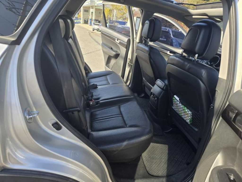 기아 쏘렌토 R 디젤 2.0 2WD TLX 최고급형 - 이미지 11