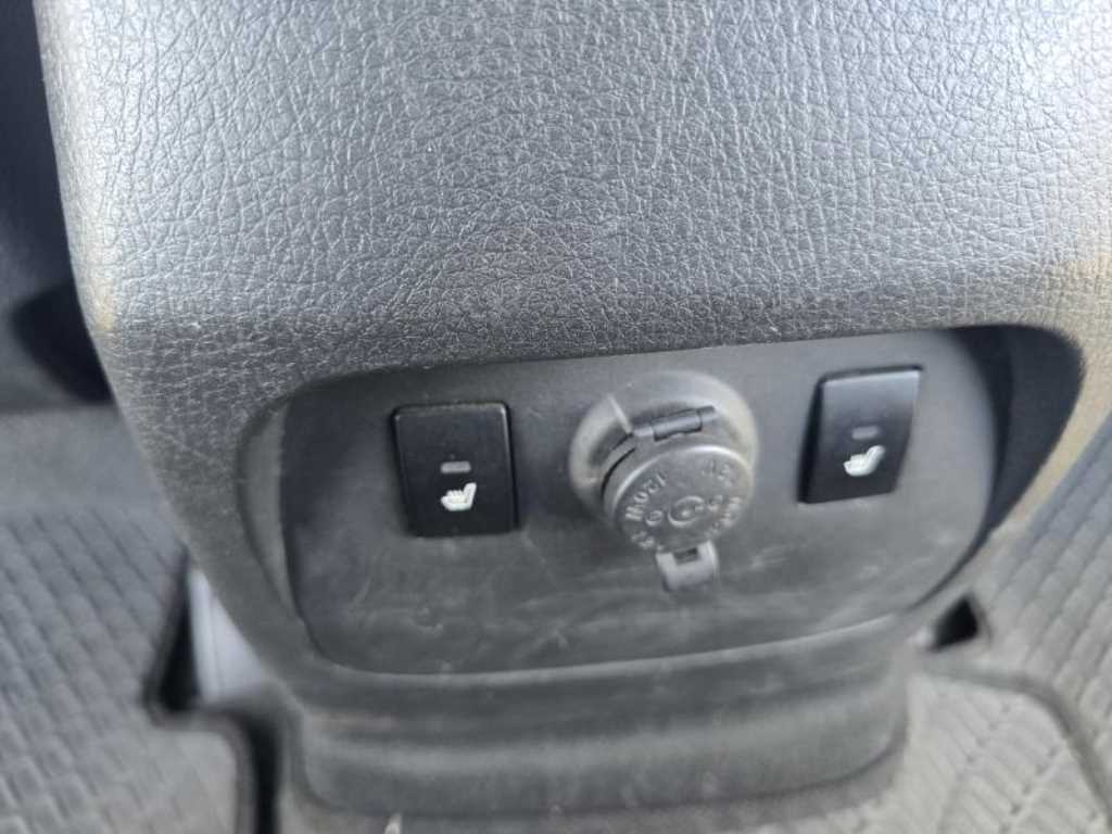 기아 쏘렌토 R 디젤 2.0 2WD TLX 최고급형 - 이미지 17